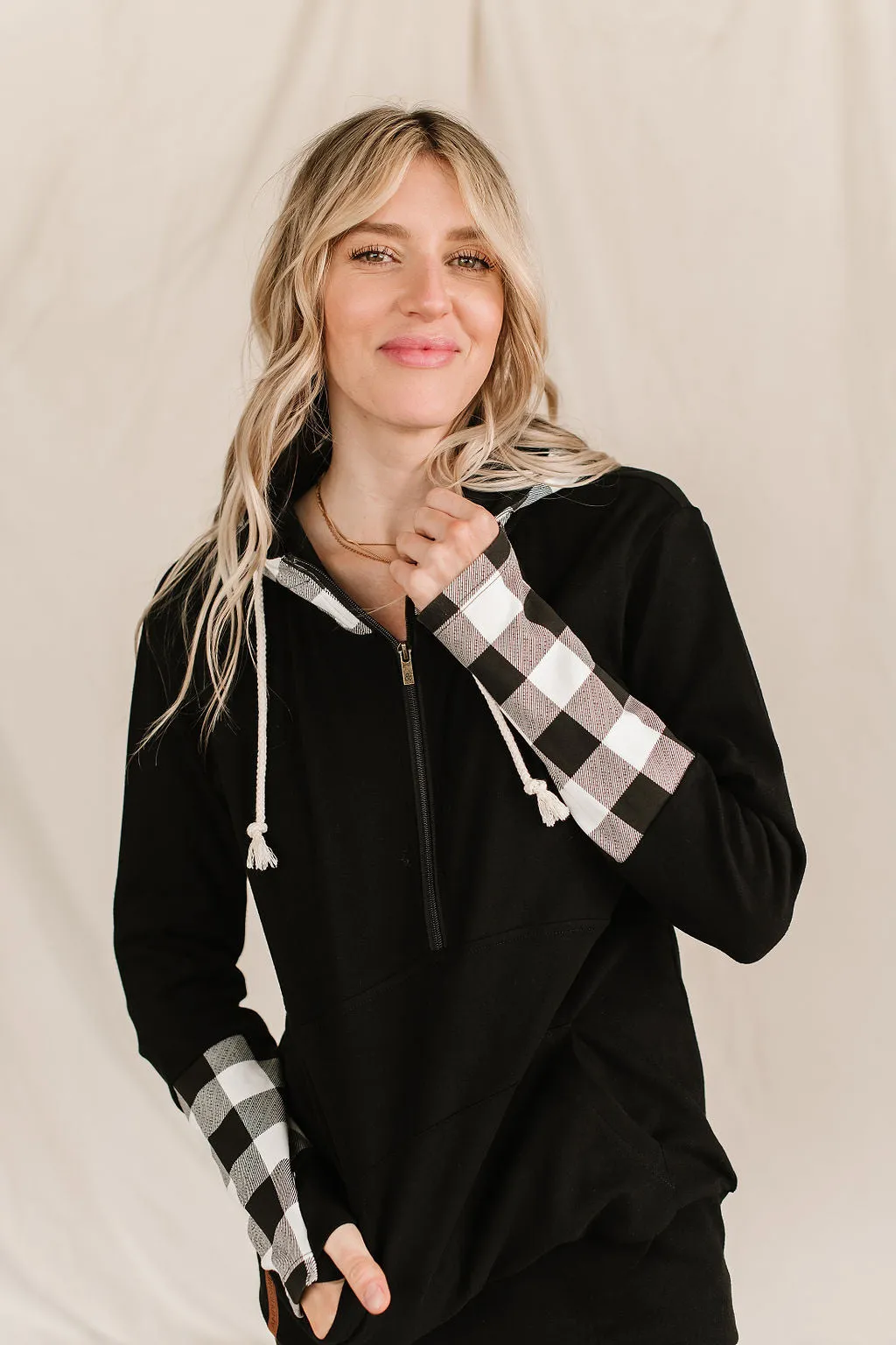 Ampersand Avenue - Halfzip Hoodie Checks Out Black