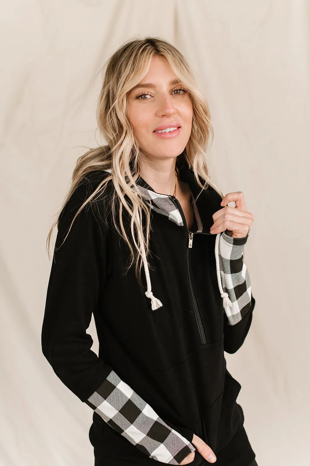 Ampersand Avenue - Halfzip Hoodie Checks Out Black