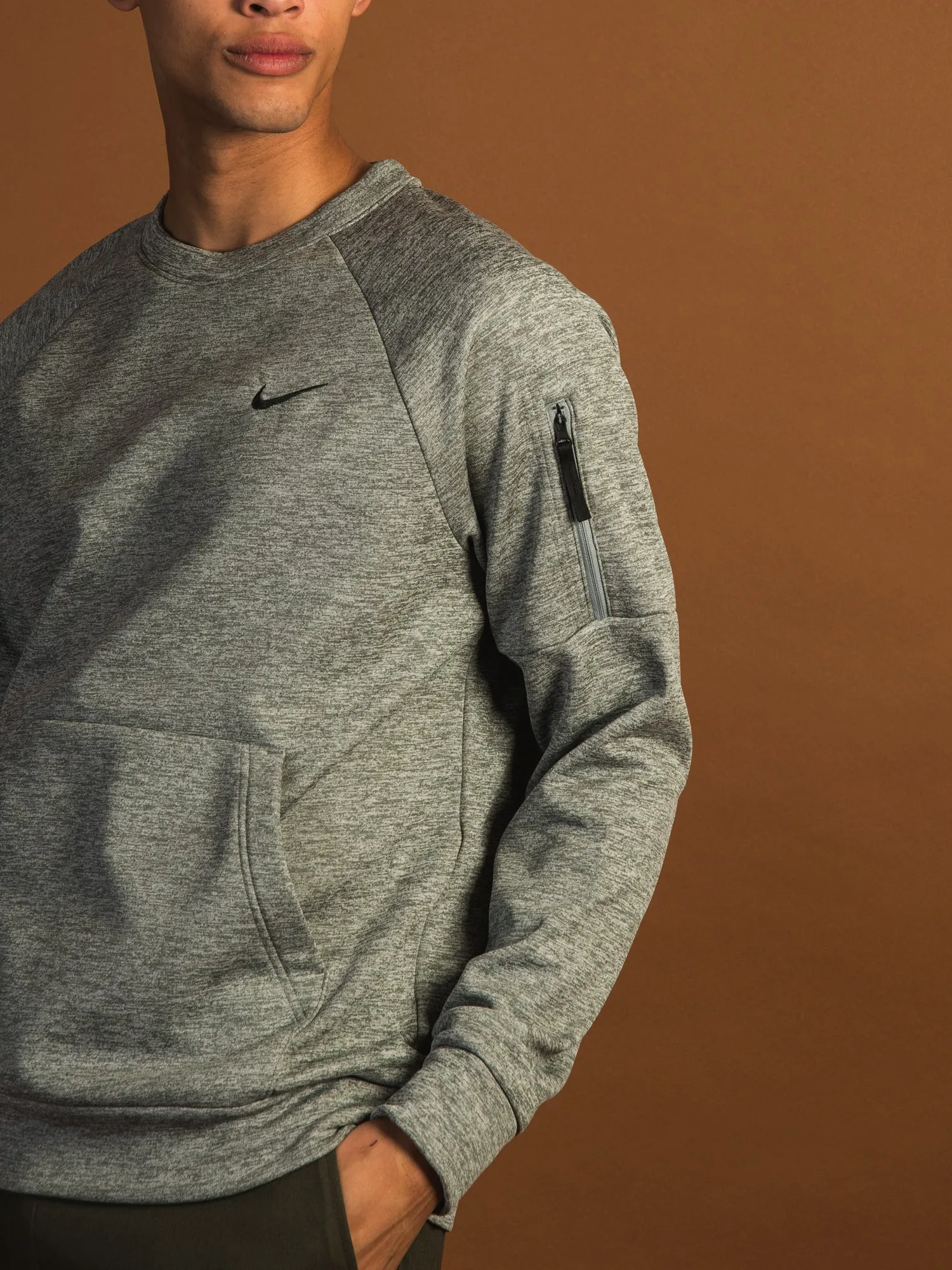 NIKE THERMA-FIT CREWNECK