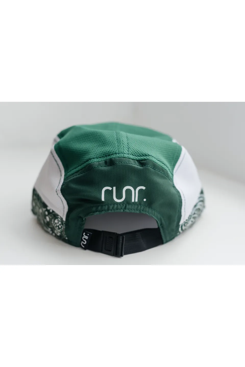 Runr 'Leave Nothing But Footprints' Technical Running Hat